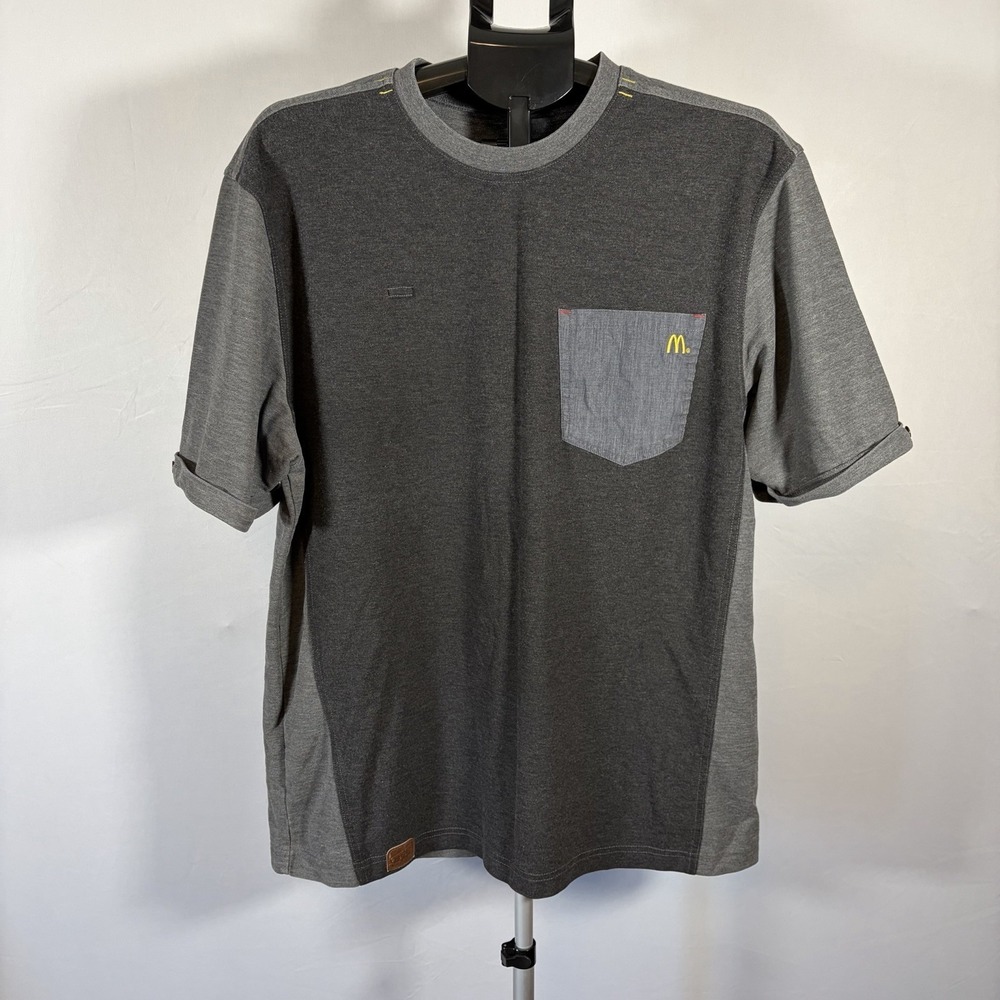Men's Large McDonald's Fast Food Restaurant Gray Crew Shirt Patch Logo Shirt